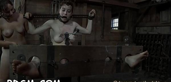  Tough girl in shackles gets her bawdy cleft pumped